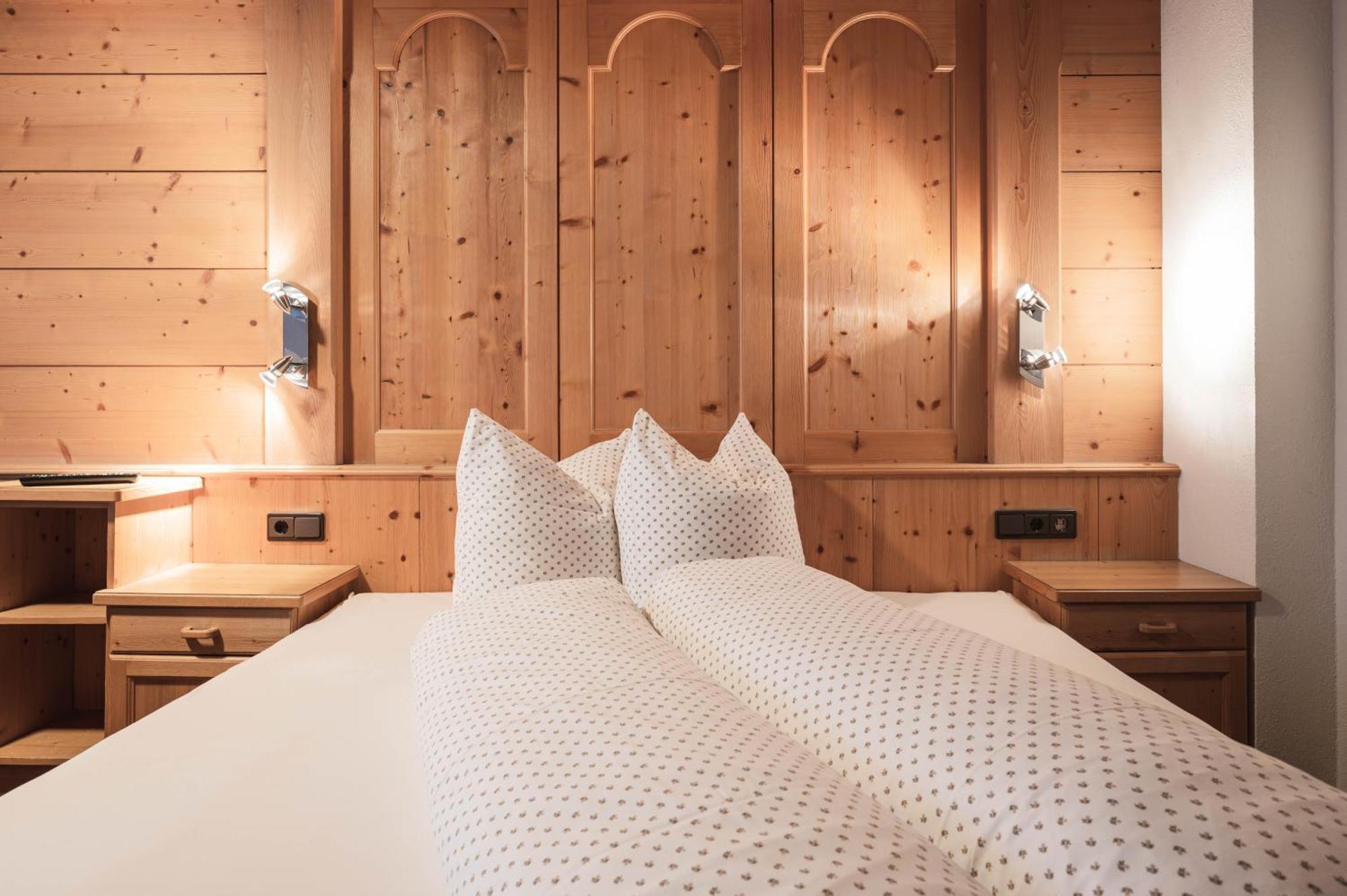 Garni Petter Hotel Капл Екстериор снимка