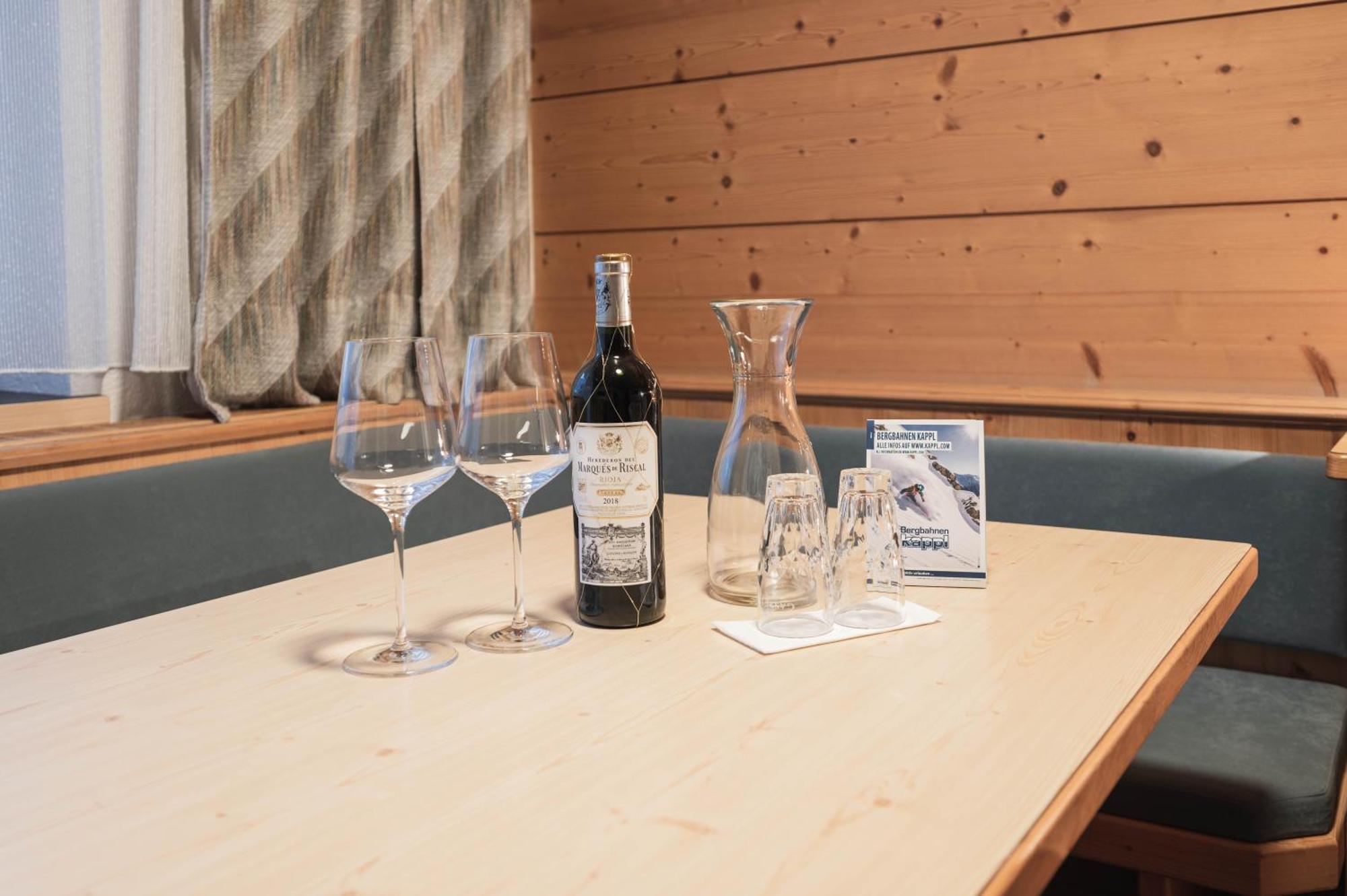 Garni Petter Hotel Капл Екстериор снимка