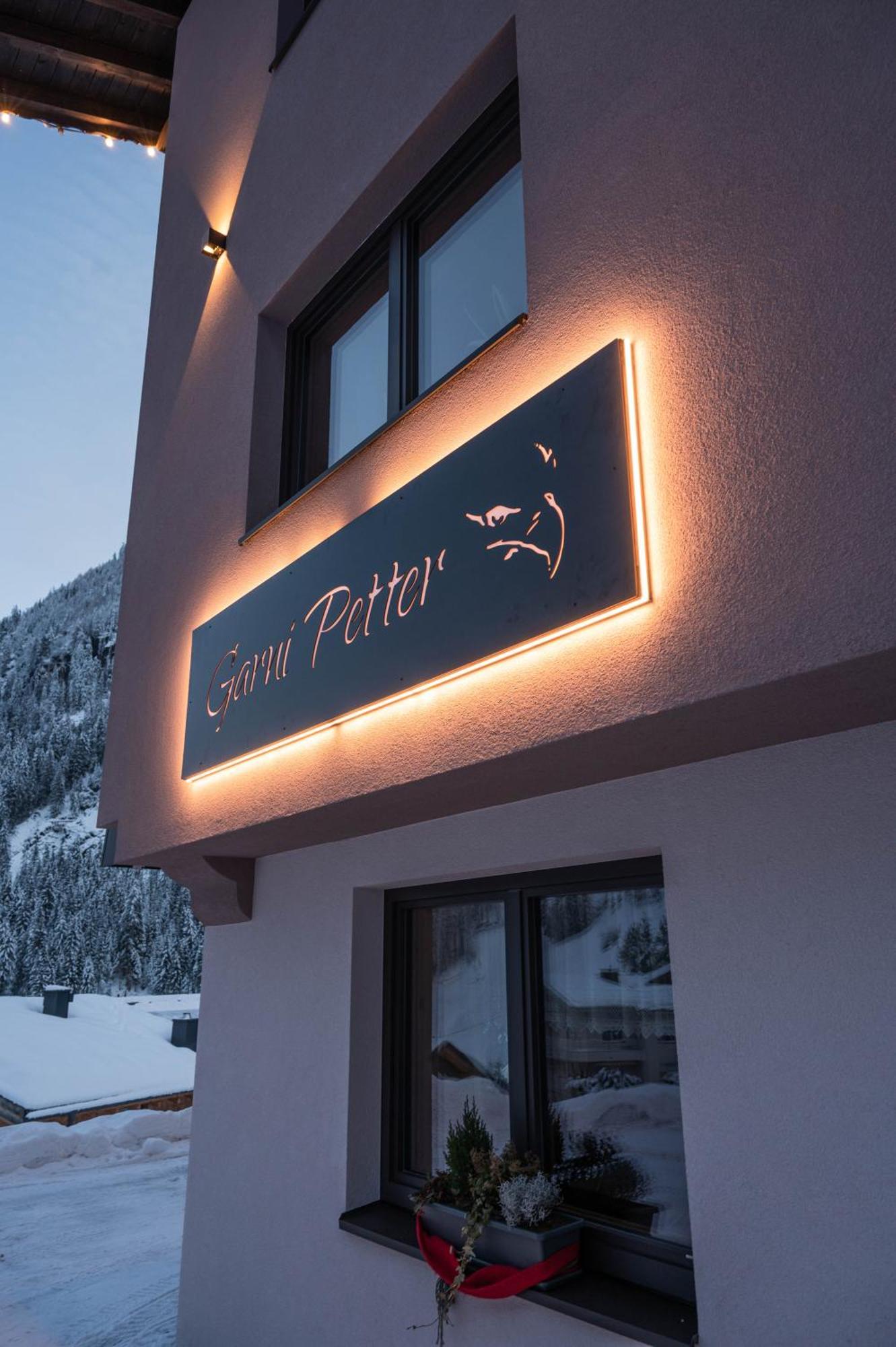 Garni Petter Hotel Капл Екстериор снимка